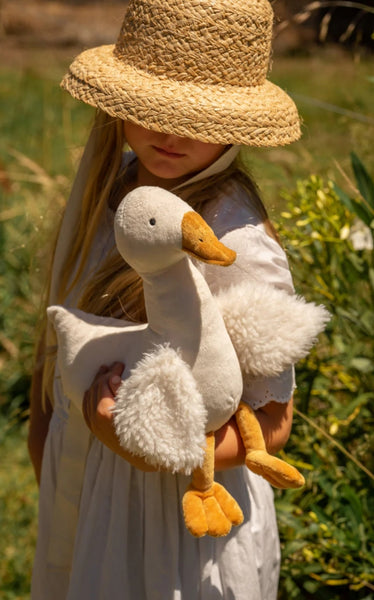 Nana Huchy - Snowy the Sweetest Goose