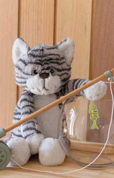 Nana Huchy - Chloe the Silver Cat